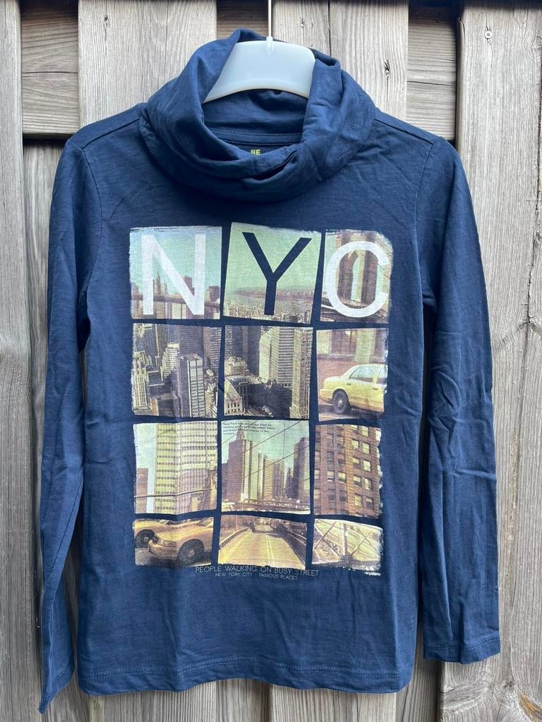 Donkerblauwe longsleeve met koll van WE, Ophalen of Verzenden, Zo goed als nieuw, Jongen, Shirt of Longsleeve