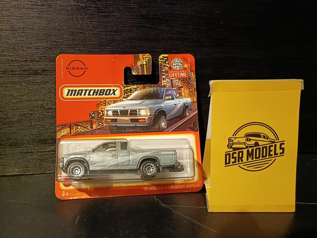 1:64 Nissan Hardbody D21, S, Auto, R, Nieuw