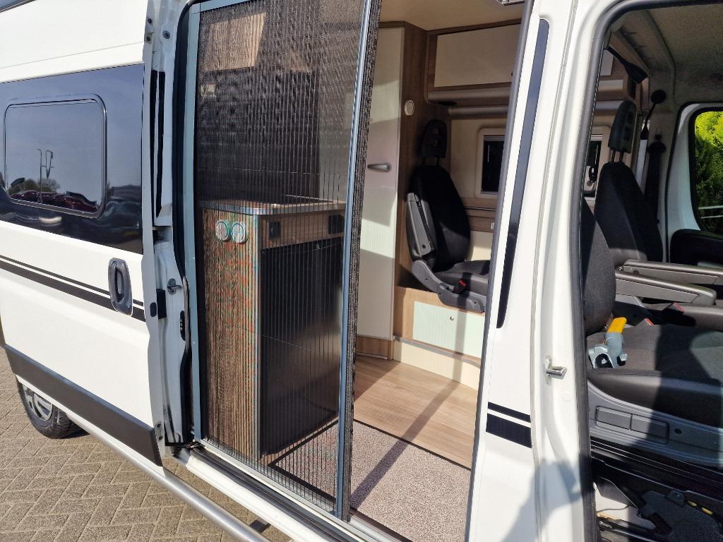 Te huur: Luxe Peugeot Boxer Buscamper