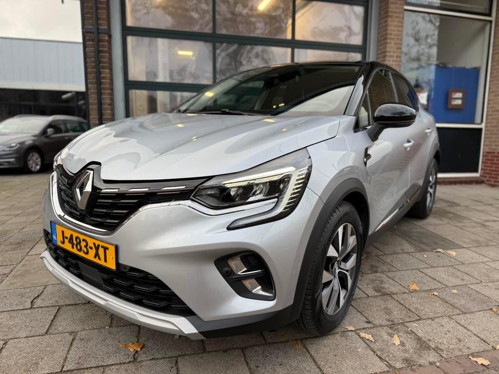 Renault Captur TCe 130pk Automaat / 2020 / CarPlay / Camera, Auto's, Renault, Zwart, 4 cilinders, Leder en Stof, Bedrijf