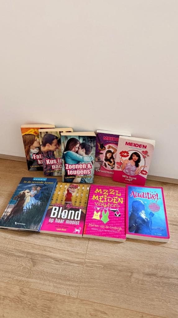 9 tiener/jeugdboeken meiden, Ophalen of Verzenden, Zo goed als nieuw, Marion van de Coolwijk, Fictie