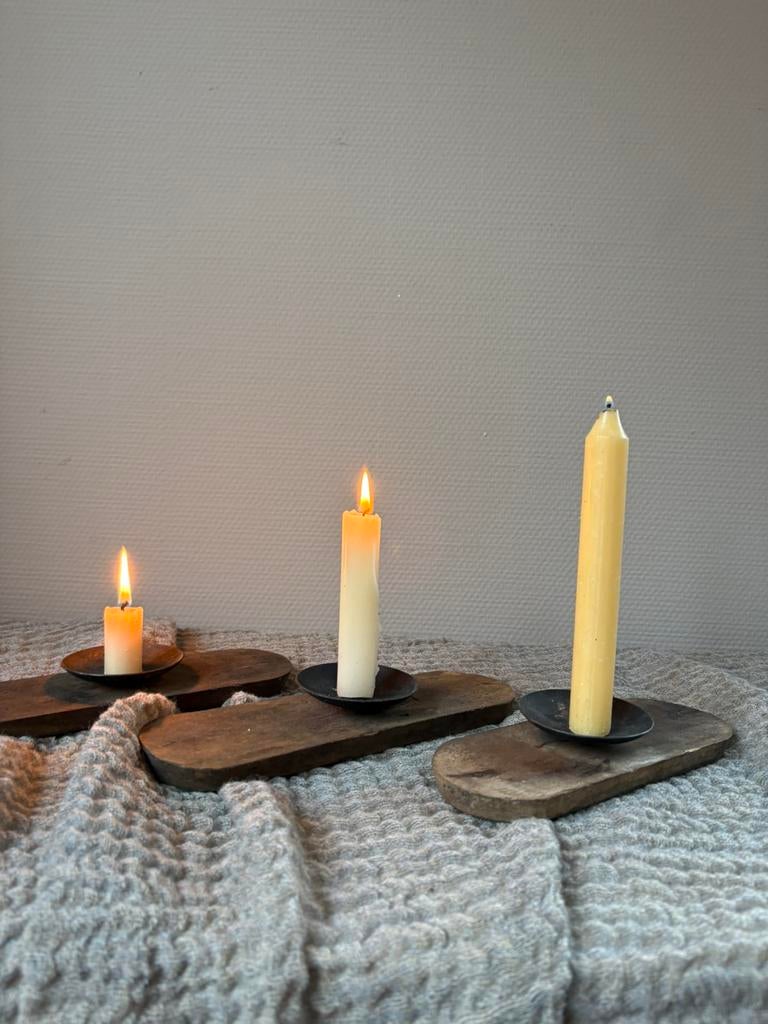 Vintage set van 3 rustic houten & castiron kandelaars, Huis en Inrichting, Woonaccessoires | Kandelaars en Kaarsen, Bruin, Ophalen of Verzenden