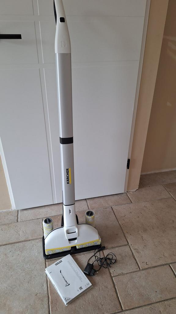 Kärcher EWM2 elektrische dweil, Huis en Inrichting, Schoonmaakartikelen, Ophalen, Mop of Dweil