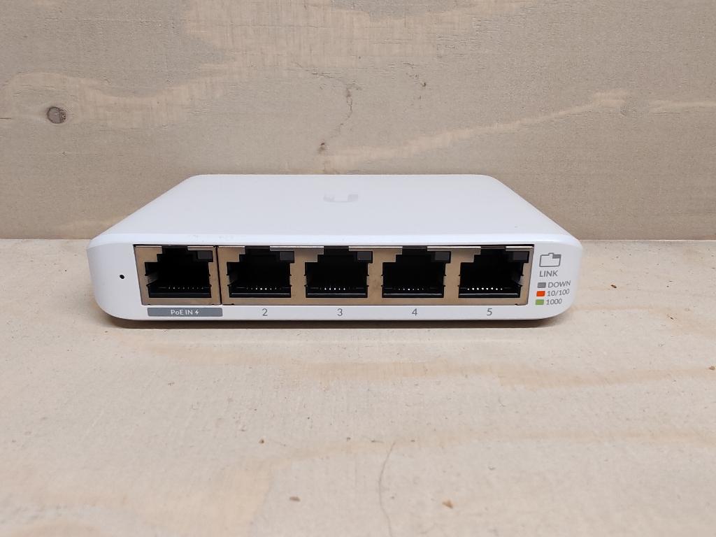 Ubiquiti Unifi USW-Flex-Mini, Ekkersrijt 3102, 5692CC Eindhoven, Ubiquiti, Ophalen of Verzenden, Zo goed als nieuw
