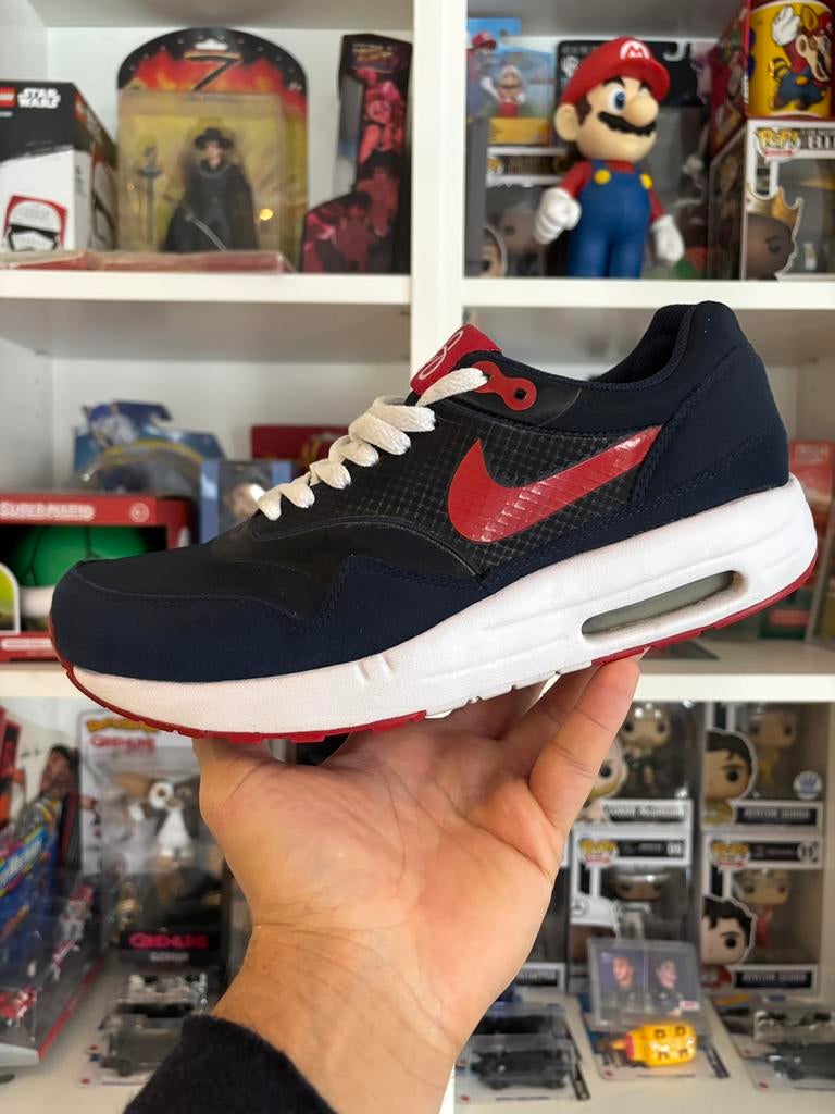 Air Maxim 1 Omega pack 2010, Ophalen of Verzenden, Zo goed als nieuw