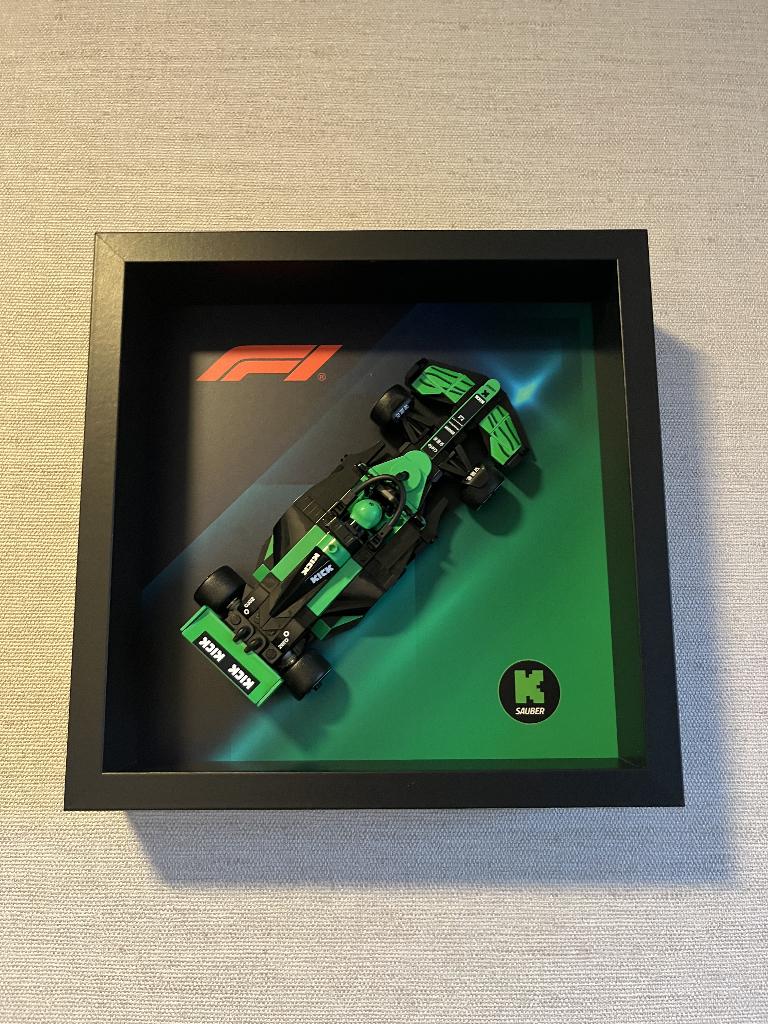 Lego Speed Champion display - Kick Sauber - C44 / 77247, Ophalen of Verzenden, Nieuw, Lego