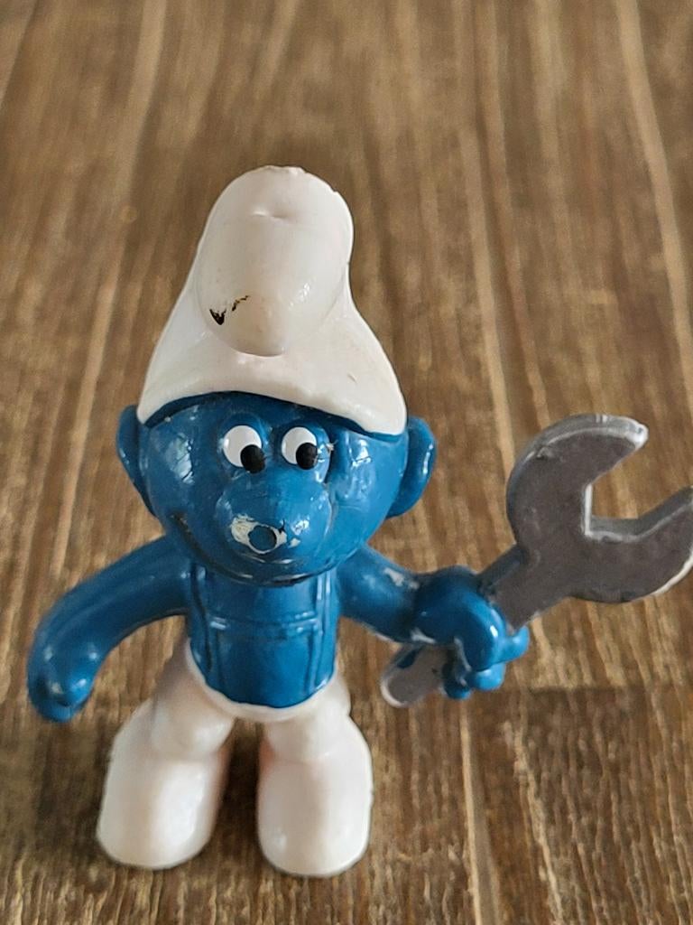 Knutsel smurf met moersleutel, Ophalen of Verzenden, Zo goed als nieuw, Knutselsmurf, Poppetje, Figuurtje of Knuffel