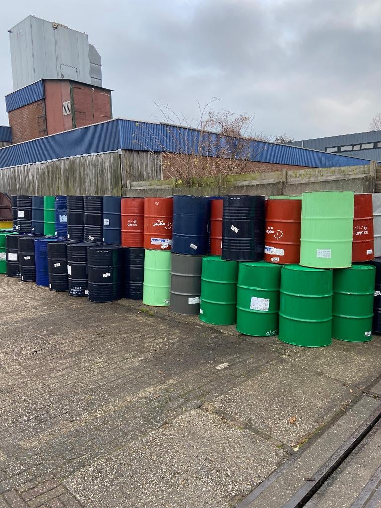 Stalen vaten 200 liter 15 euro ps, Tuin en Terras, Vuurkorven, Ophalen, Gebruikt, Vuurton