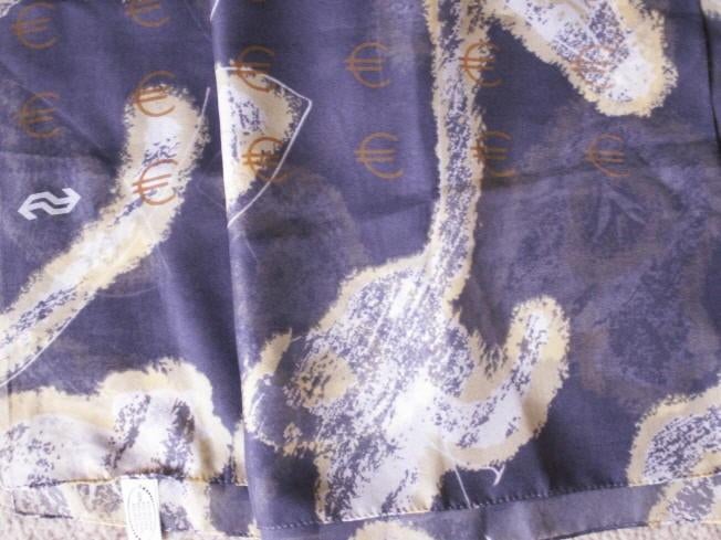 NS sjaal lange dunne sjaal met eurotekens en NS logo, Ophalen of Verzenden, Nieuw, Trein, Boek of Tijdschrift