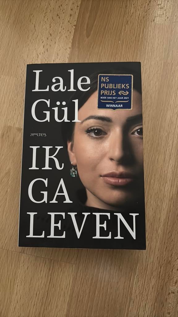 Lale Gül - Ik ga leven, Boeken, Literatuur, Zo goed als nieuw, Ophalen of Verzenden