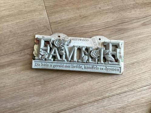 Leuk bordje familie nieuw, Huis en Inrichting, Woonaccessoires | Tekstborden en Spreuken, Ophalen of Verzenden, Nieuw