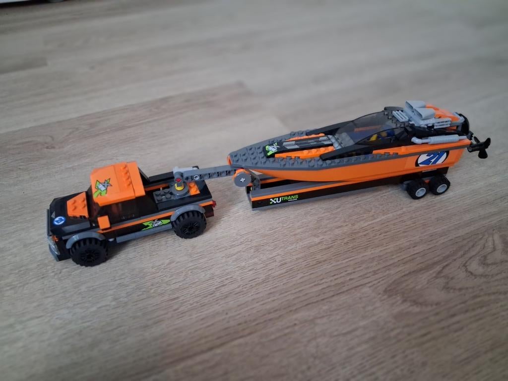 LEGO Auto met Trailer en Boot, Ophalen, Gebruikt