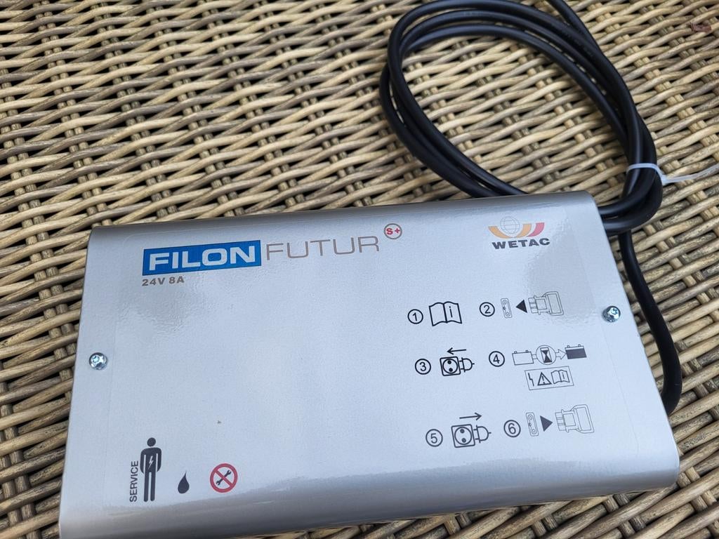 Nieuwe oplader voor scootmobiel of rolstoel, Verzenden, Nieuw