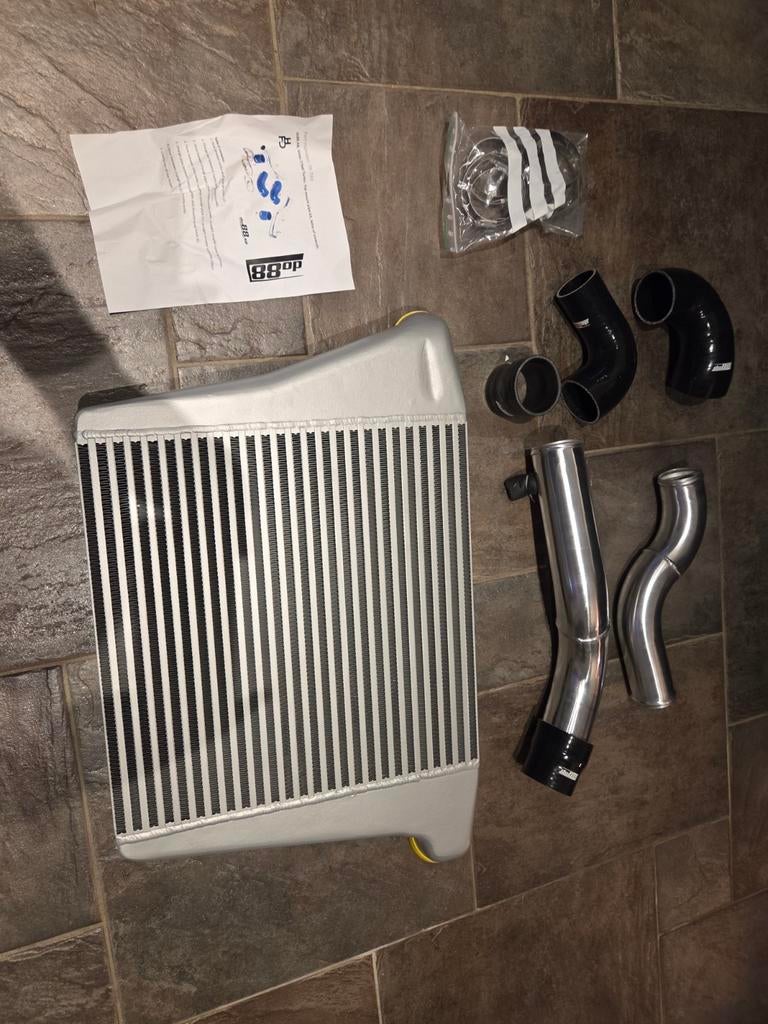Volvo 740 DO88 Intercooler + Buizen - Nieuw, Ophalen of Verzenden, Nieuw, Volvo