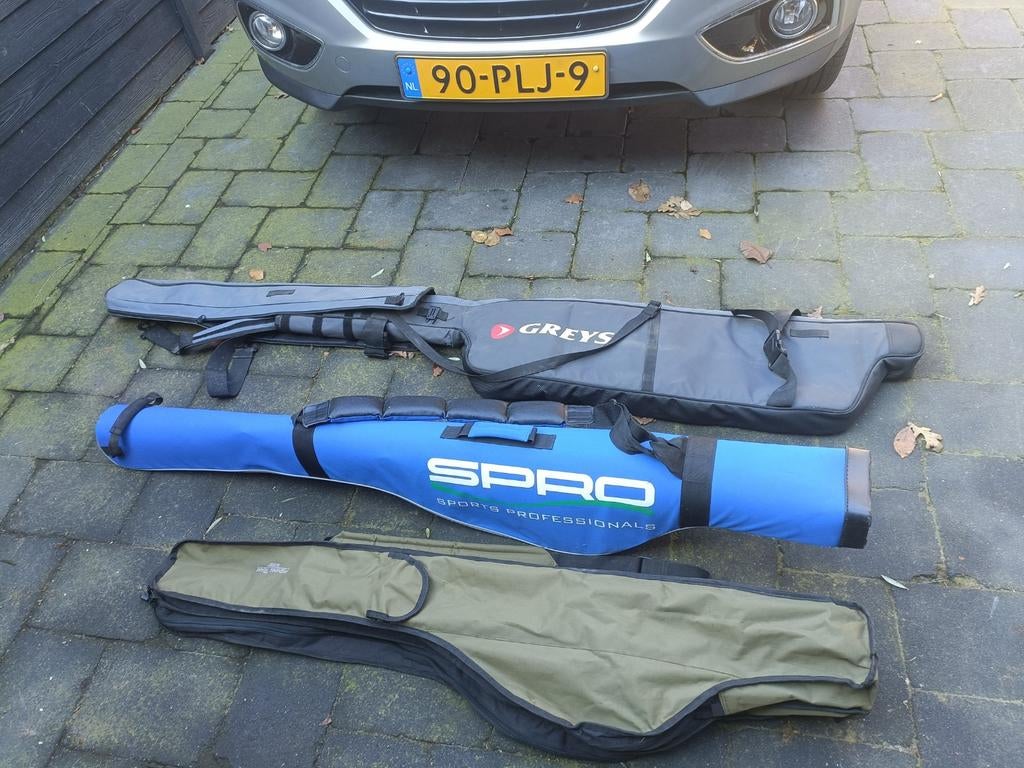Diverse foudralen voor hengels - Spro, Greys en meer, Ophalen, Gebruikt, Koffer of Tas
