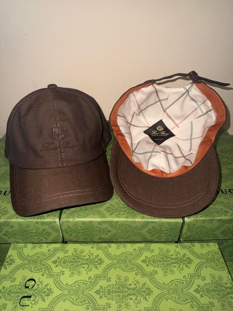 Loro Piana pet bruin, Kleding | Dames, Ophalen of Verzenden, Nieuw, One size fits all, Pet