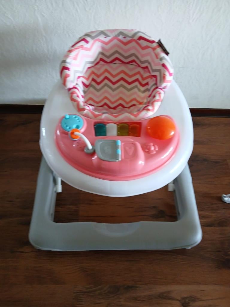 Fleurige loopstoel met muziek en speeltjes, Ophalen, Gebruikt