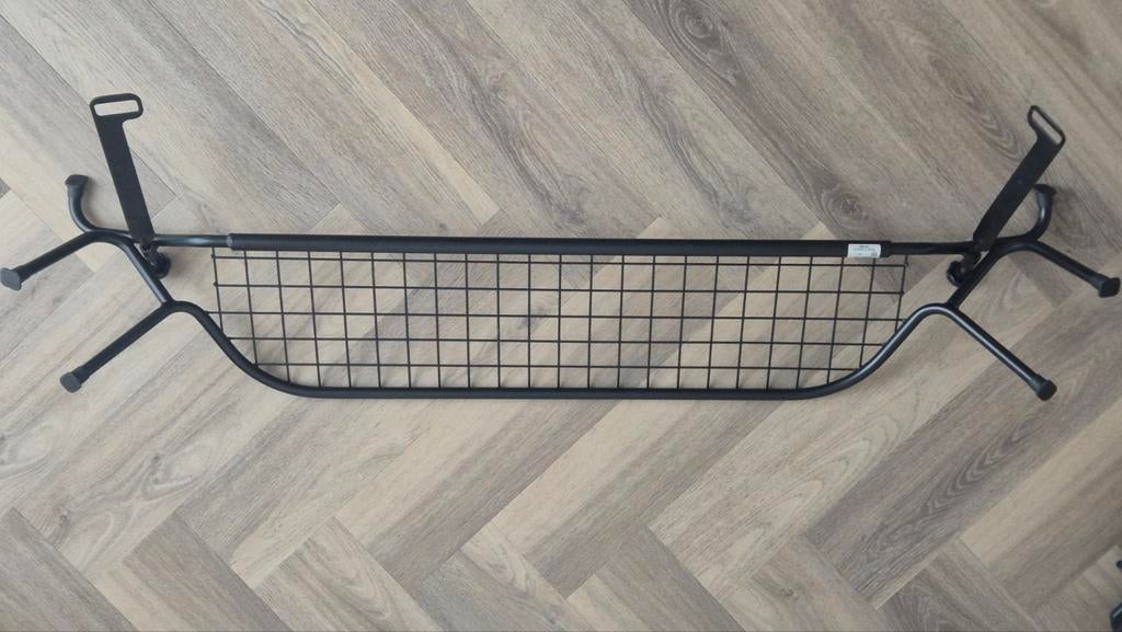 Origineel VW (Passat B8 Variant) scheidingsrek hondenrek, Auto diversen, Hondenrekken, Ophalen, Zo goed als nieuw