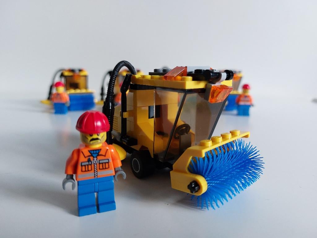 Lego City - 7242 - Schoonmaakploeg (2x) - 5 euro per stuk, Ophalen of Verzenden, Zo goed als nieuw, Complete set, Lego