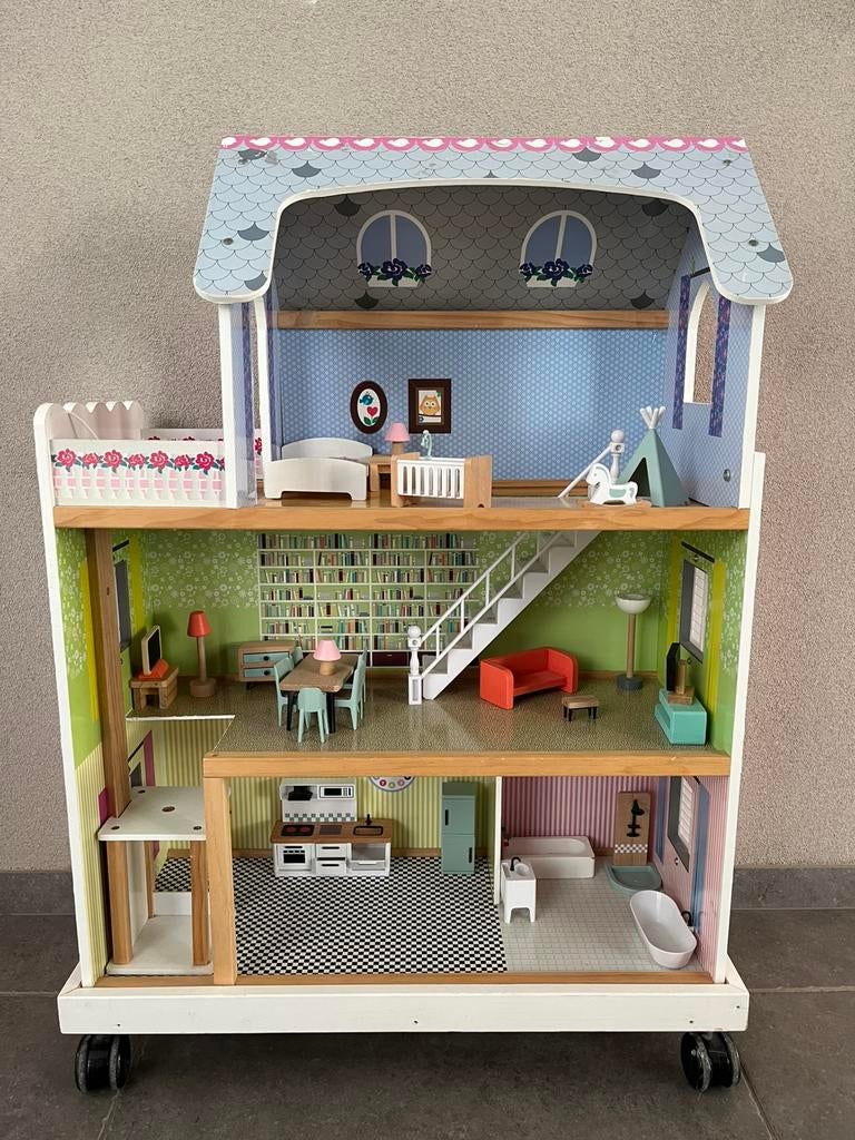 Poppenhuis met meubels, Ophalen, Zo goed als nieuw, Poppenhuis