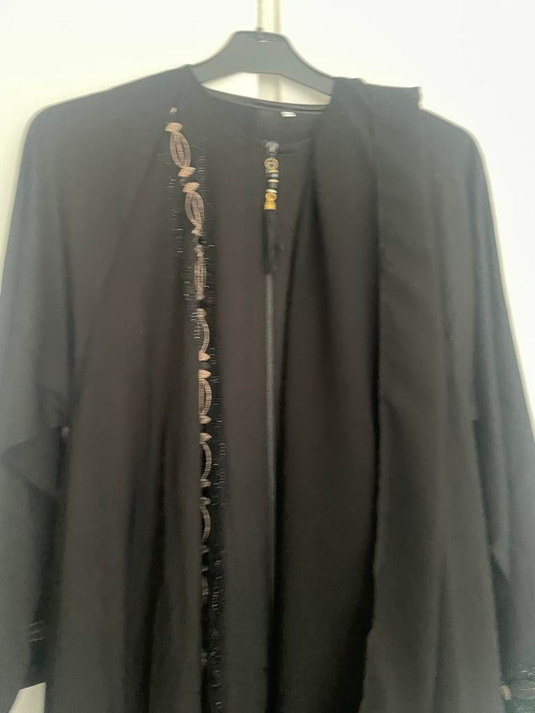 Zwarte abaya met borduursel, Ophalen of Verzenden, Nieuw