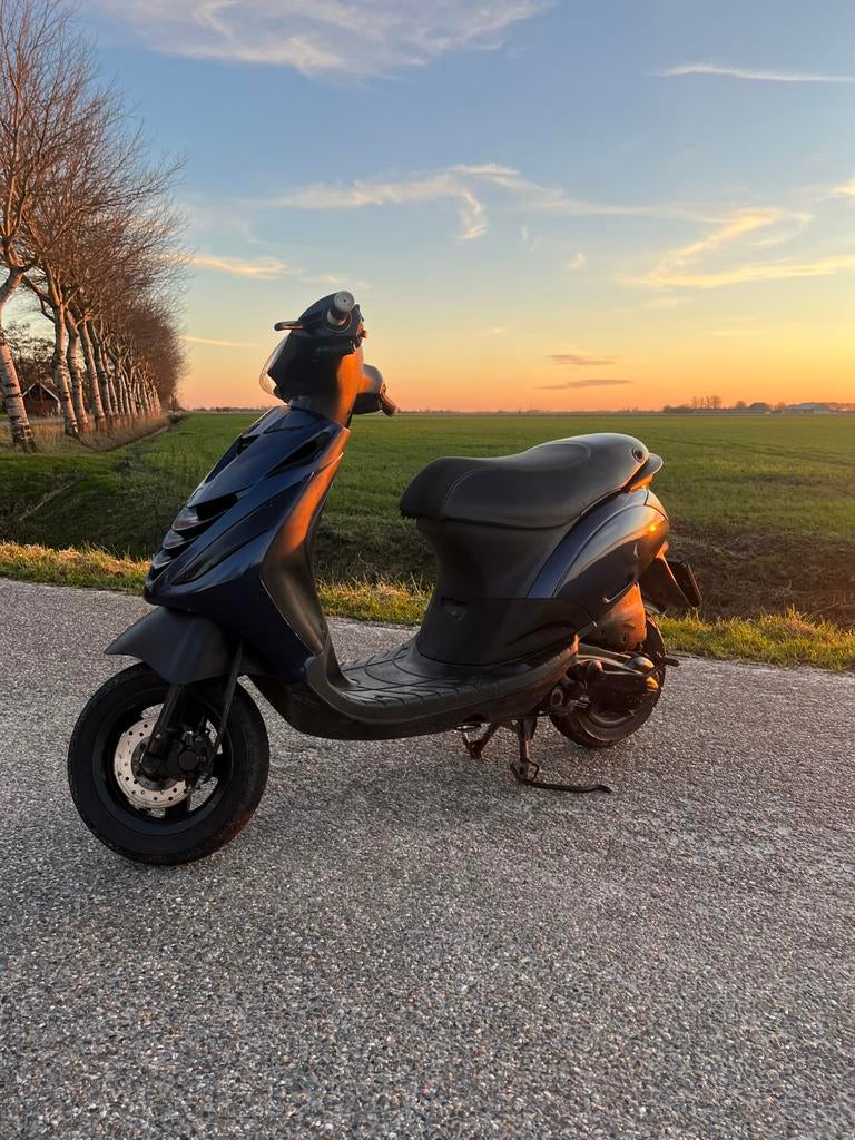 zip 125 4t, Fietsen en Brommers, Ophalen of Verzenden, Zo goed als nieuw, Blok, Piaggio