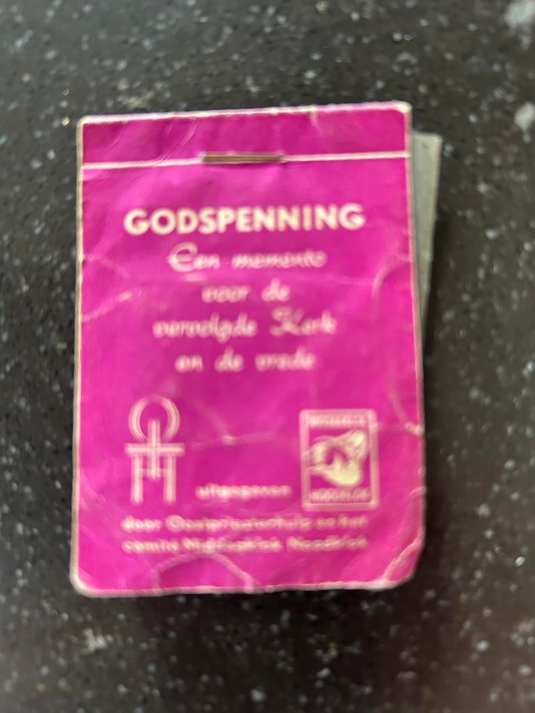 Godspenning Middagklok Noodklok uit 1958 - Zeldzaam Relikwie, Ophalen of Verzenden, Nieuw, Overige typen, Christendom | Katholiek