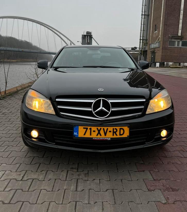 Mercedes-Benz C-Klasse 3.0 C280! Sedan V6 AUT Zwart, Auto's, Automaat, 1800 kg, Zwart, Particulier