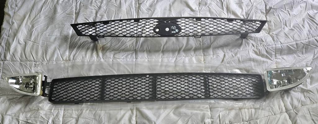 Ford Focus MK1 onderdelen: grill, mistlampen, 2din dash, Auto-onderdelen, Voor, Nieuw, Ophalen of Verzenden, Ford