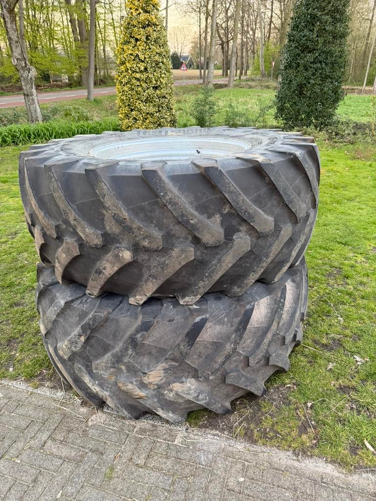 Trelleborg TM1000 High Power 650/65R34 met 12 gaats velg, Ophalen