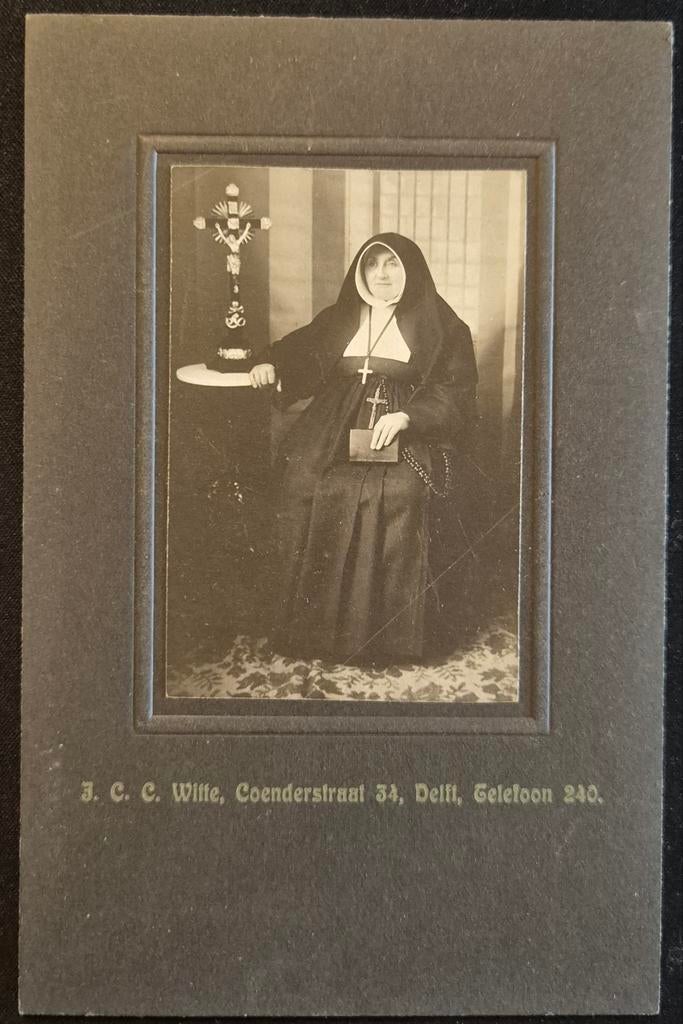 086 cabinet foto non Delft fotograaf J.C.C. Witte, Ophalen of Verzenden