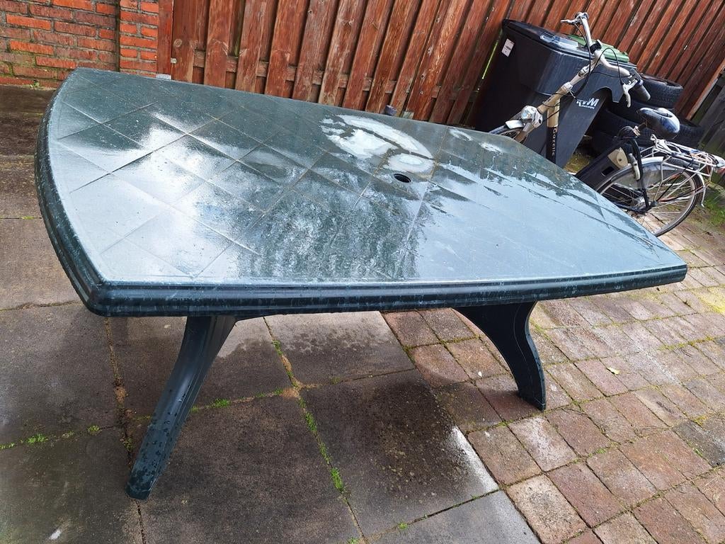 Groene tuintafel, Tuin en Terras, Ophalen, Gebruikt, Rechthoekig, Kunststof