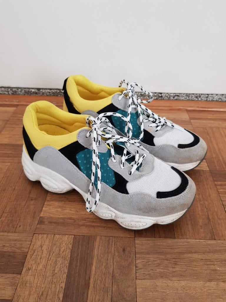 Gekleurde sneakers gympen maat 37, Kleding | Dames, Ophalen of Verzenden, Gedragen, Sneakers of Gympen