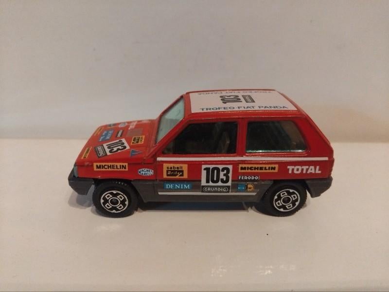 diverse Bburago 1:43 modellen Renault Ferrari Peugeot Fiat, Ophalen of Verzenden, Nieuw, Auto