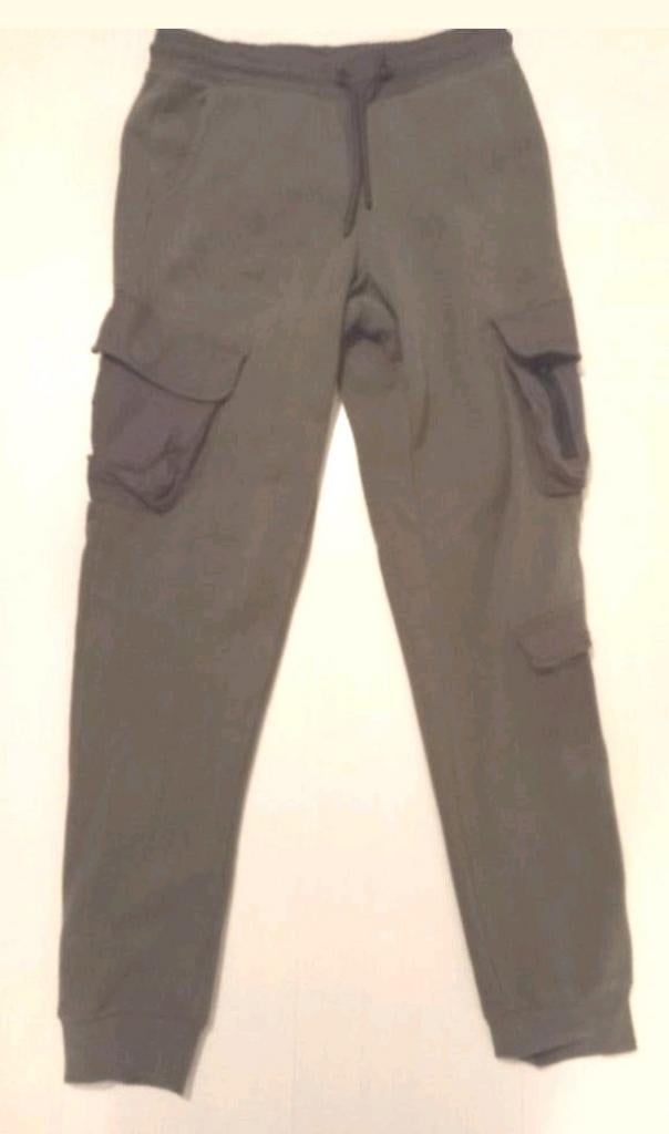 Nieuw super stoere donker groene broek maat xs, Kinderen en Baby's, Ophalen of Verzenden, Nieuw, Jongen, Broek