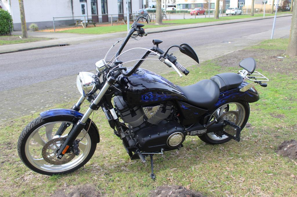 Victory Vegas 8-Ball vegas 8 ball, Motoren, Chopper, Bedrijf, Meer dan 35 kW, 1634 cc