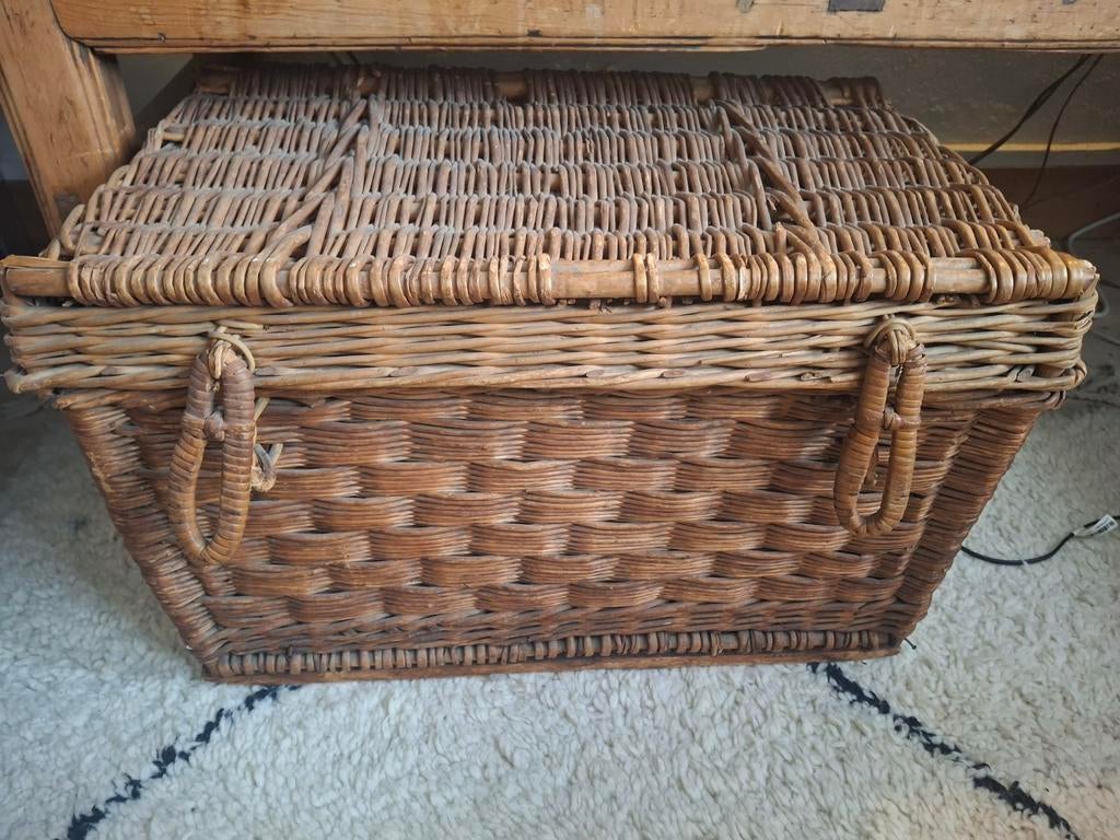 Antieke rieten mand met deksel, Ophalen of Verzenden