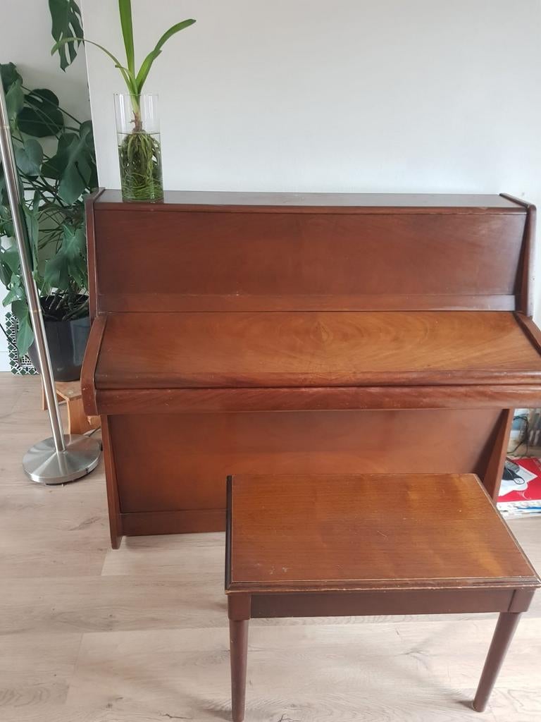 Gratis Bentley piano!, Ophalen, Gebruikt