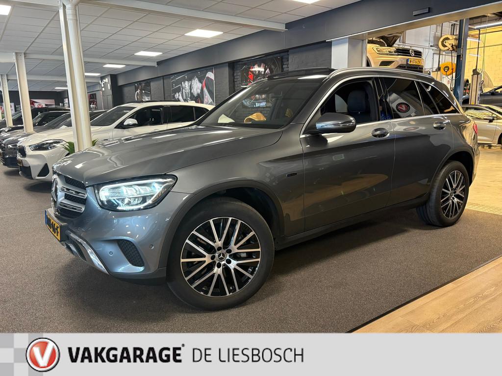 Mercedes-Benz GLC-klasse 300e 4MATIC Premium Plus / trekhaak, Automaat, Gebruikt, 4 cilinders, 2000 kg