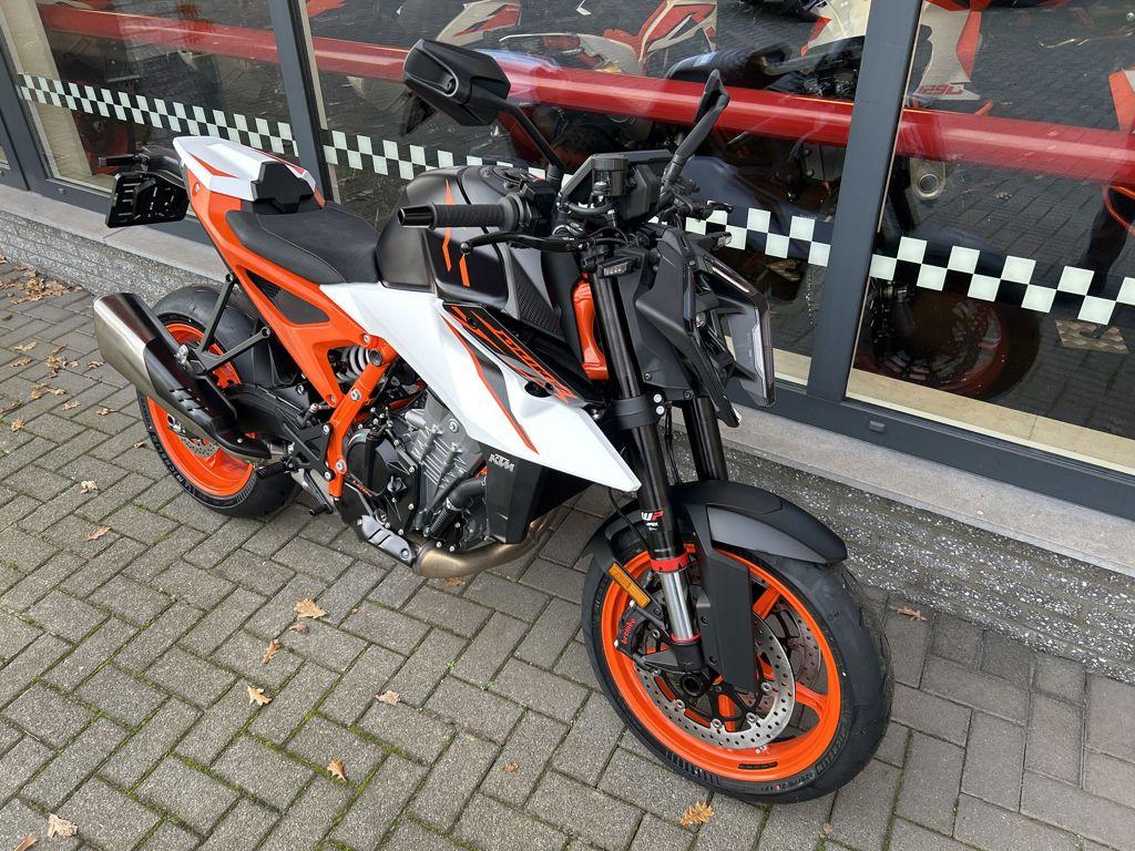 KTM 990 DUKE R 2026 - foto 2