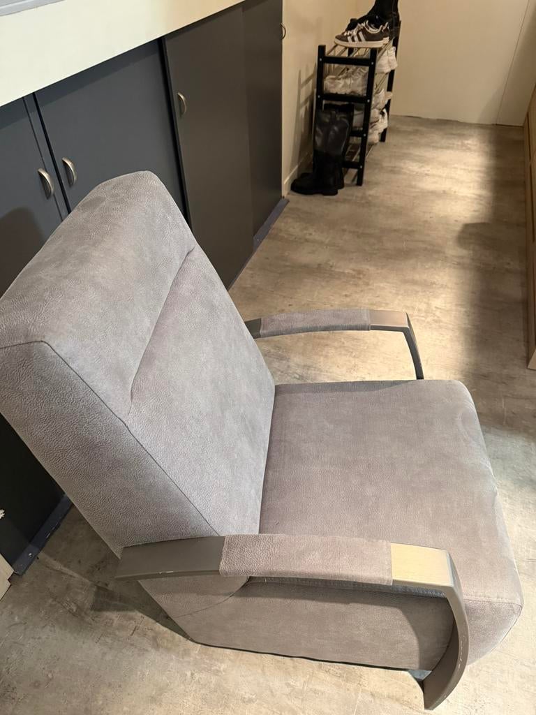 2 gelijke stoelen, Ophalen, Eenpersoons, Minder dan 75 cm, Zo goed als nieuw