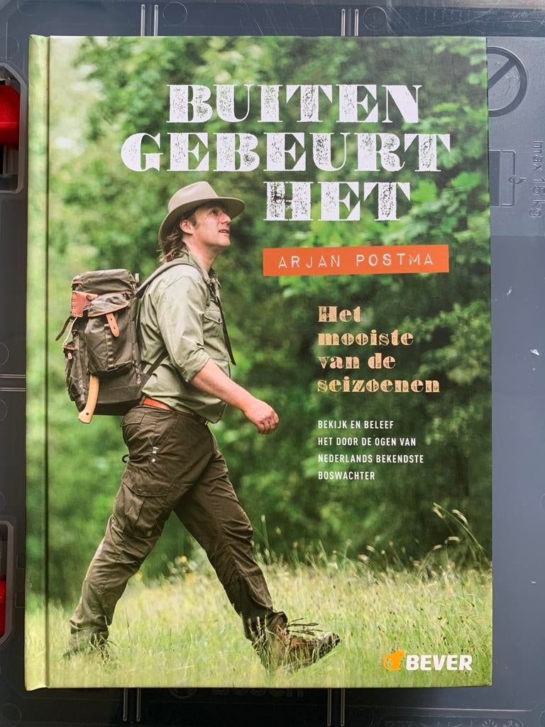 Buiten gebeurt het -arjan postma, Ophalen of Verzenden, Nieuw