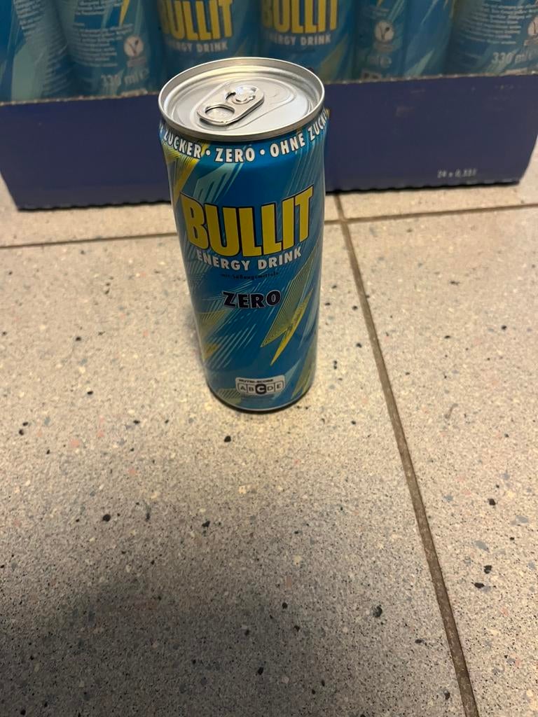 80 blikjes bullit 330ml energy drink, Diversen, Levensmiddelen, Ophalen