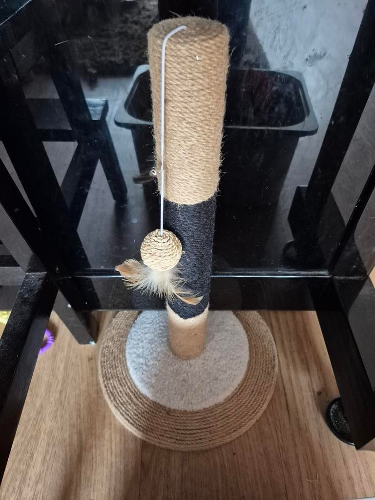 Gratis kleine krabpaal +- 40cm hoog, Ophalen of Verzenden, Zo goed als nieuw, Krabpaal