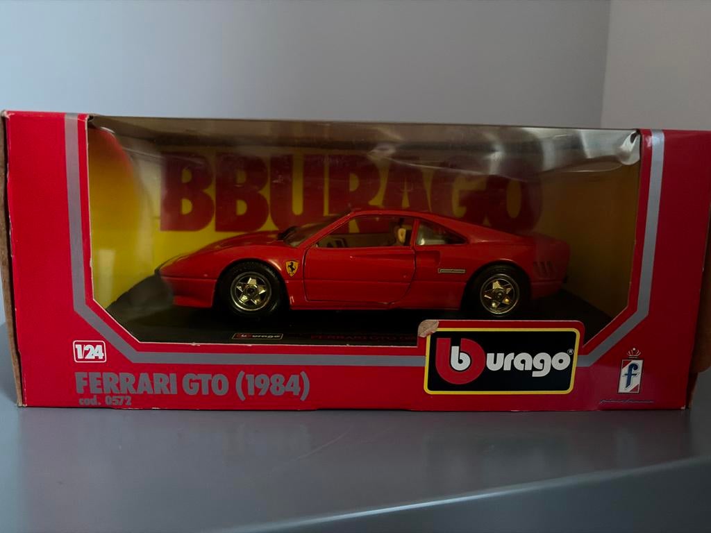 Burago Ferrari GTO (1984) schaalmodel - cod. 0572, Ophalen, Zo goed als nieuw, Auto, Overige merken