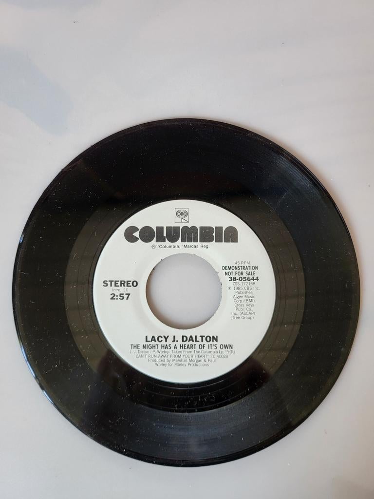 Lacy J. Dalton, Ophalen of Verzenden, Gebruikt, Overige formaten