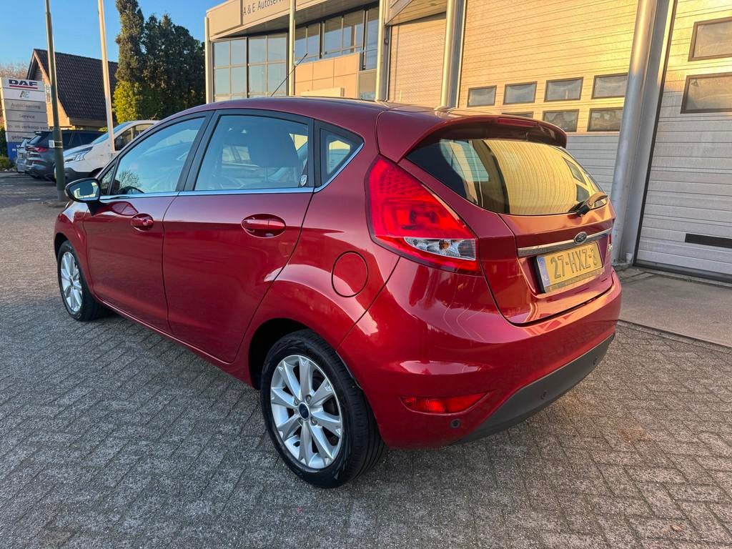 Ford Fiesta 1.6 Ghia Airco,Cruise control, Pdc, Voorwielaandrijving, 1596 cc, Parkeersensor, Origineel Nederlands
