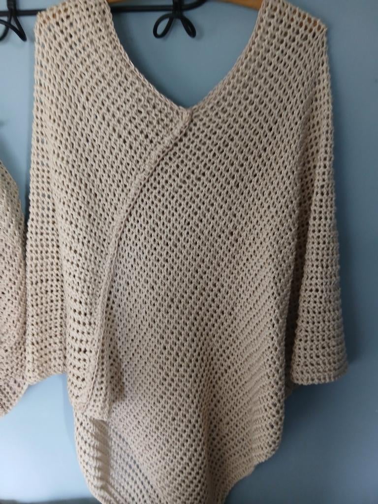 Te koop dames poncho  nieuw gehaakt, Ophalen, Nieuw