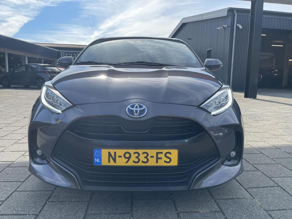 Toyota Yaris 1.5 Hybrid l BTW l STOELVERW. l CARPLAY l RIJKL, Gebruikt, Euro 6, Stoelverwarming, 450 kg