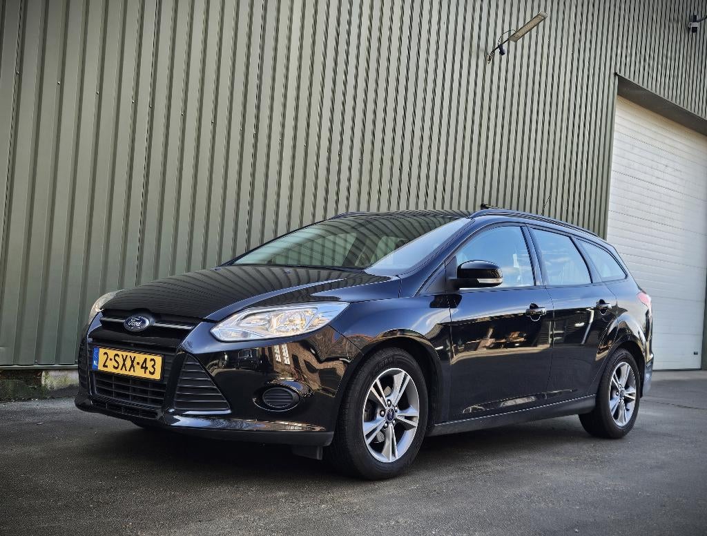 Ford Focus 1.0 Ecoboost 74KW Wagon 2014 | Trekhaak | Cruise, Auto's, Ford, Bedrijf, Focus, ABS, Airbags, Airconditioning, Bluetooth